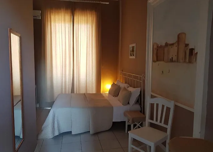 比斯卡里酒店 2* 卡塔尼亚