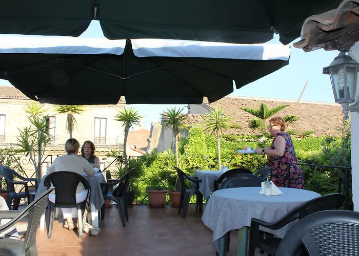 Otel Biscari Katanya