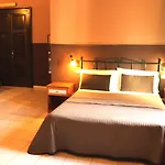 فندق بيسكاري 2*