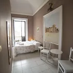 بيسكاري فندق 2*