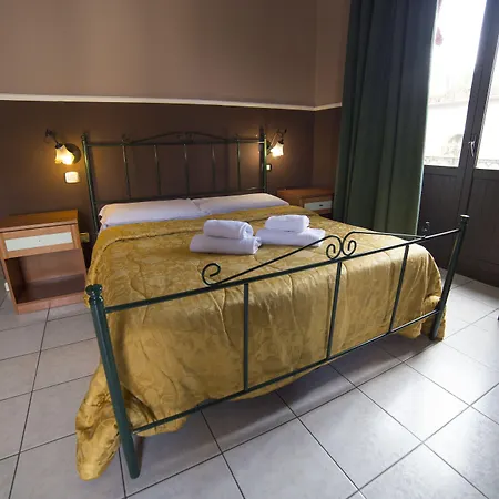 بيسكاري 2* كاتانيا