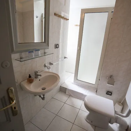 Biscari Hotel 2*