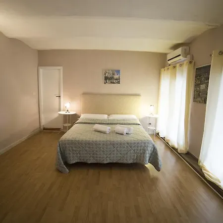 فندق بيسكاري 2*