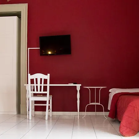فندق بيسكاري 2*