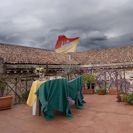 بيسكاري فندق 2*