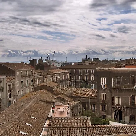 بيسكاري فندق كاتانيا